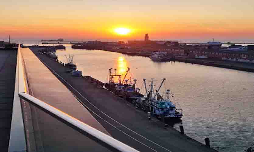 Sonnenuntergang Fischereihafen Cuxhaven